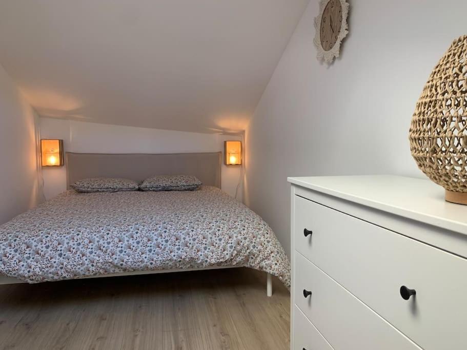 Superbe Duplex Hypercentre Dans Une Rue Pietonne Limoges Luaran gambar